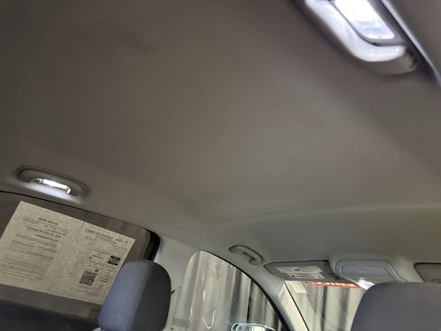 Used 2024 Chevrolet Equinox LT FWD image 36