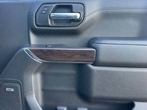 Used 2020 GMC Sierra 1500 SLT w/ SLT Premium Plus Package image 18