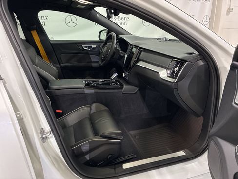 Used 2024 Volvo V60 T8 Polestar image 23