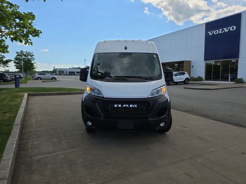 Used 2026 RAM ProMaster 2500 w/ Convenience Group FWD image 3