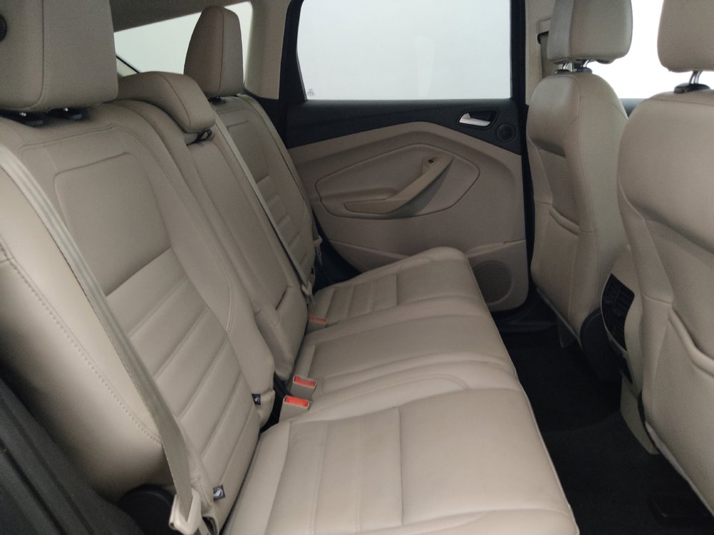 Used 2017 Ford Escape SE w/ SE Leather Comfort Package FWD image 19