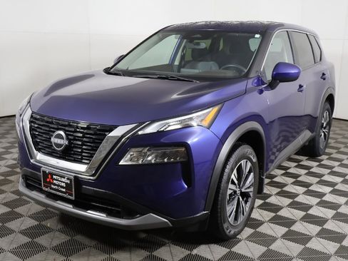Used 2023 Nissan Rogue SV image 6