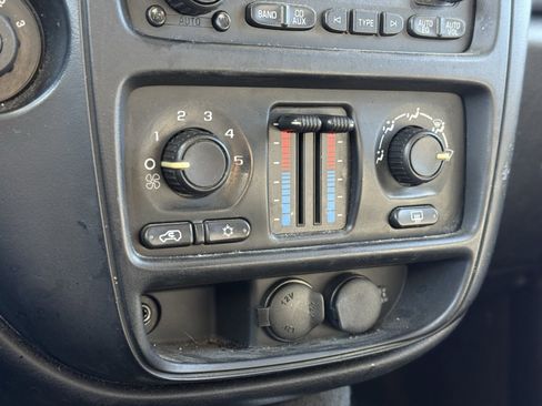 Used 2008 Chevrolet TrailBlazer LT w/ Sun And Sound Package image 20