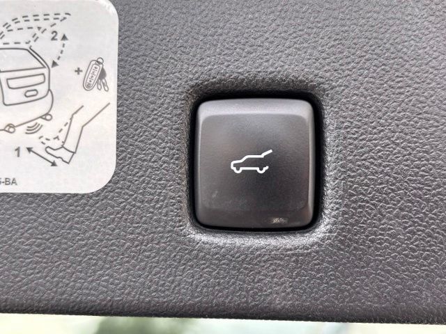 Used 2020 Ford Escape SEL FWD image 7