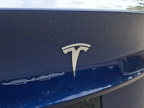 Used 2023 Tesla Model Y Long Range AWD/4WD image 32