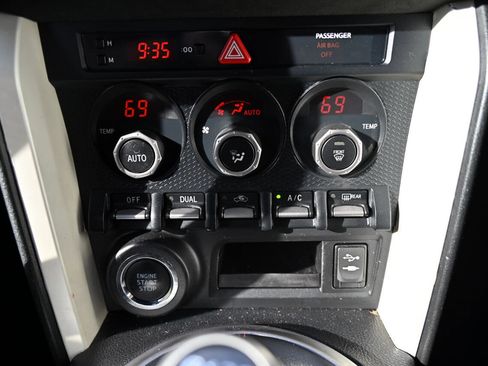 Used 2014 Subaru BRZ Limited image 26