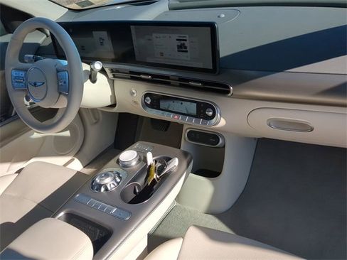 Used 2024 Genesis GV60 RWD image 14