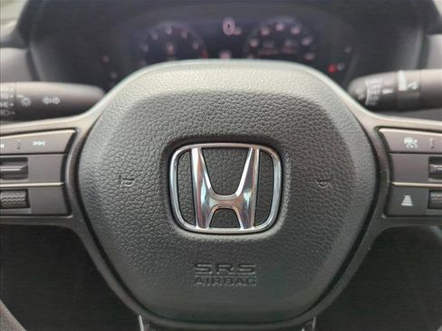 Certified 2025 Honda Accord SE image 17