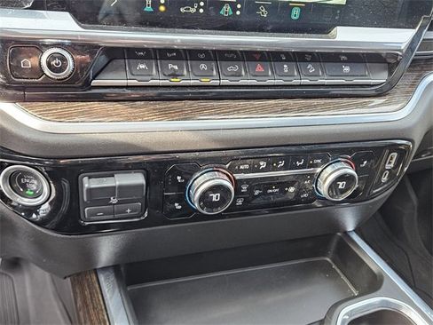 Used 2022 GMC Sierra 1500 Elevation w/ Elevation Premium Package image 21