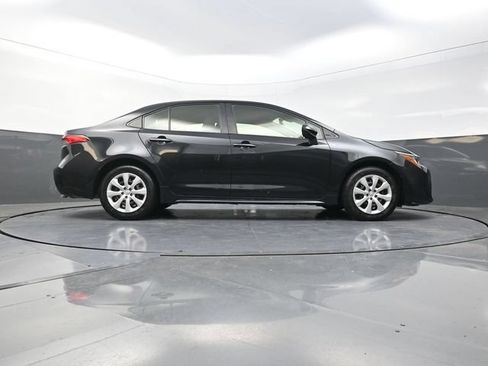 Certified 2021 Toyota Corolla LE FWD image 38