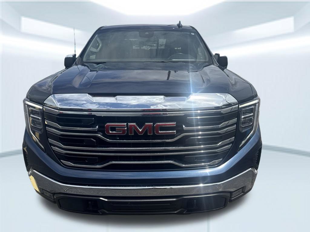 Used 2023 GMC Sierra 1500 SLT w/ SLT Premium Package AWD/4WD image 2
