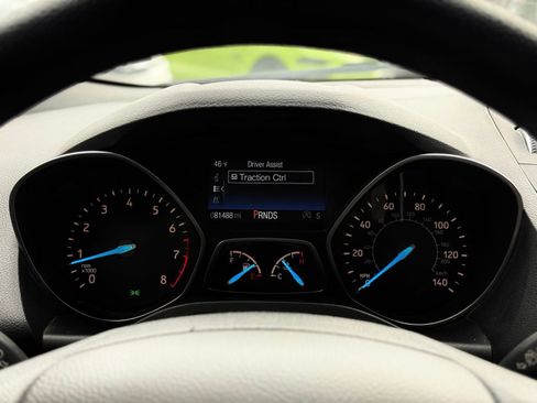 Used 2018 Ford Escape SE image 39