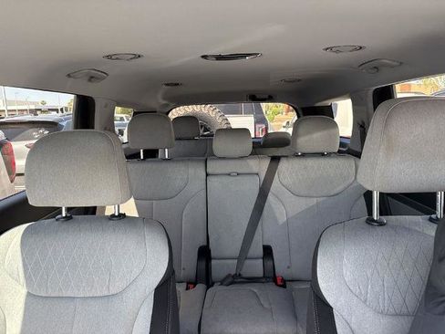 Used 2021 Hyundai Palisade SE image 10