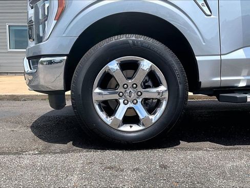 Used 2023 Ford F150 Lariat w/ Equipment Group 502A High AWD/4WD image 4