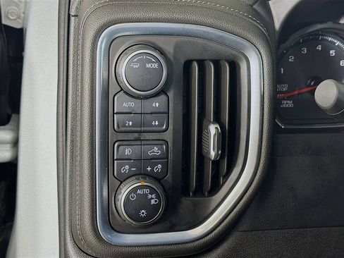 Used 2022 Chevrolet Silverado 1500 RST AWD/4WD image 11