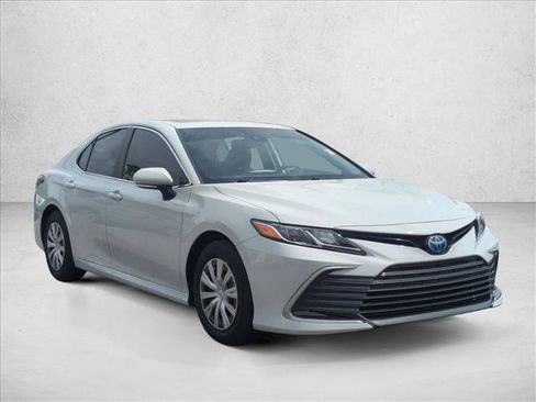 Used 2022 Toyota Camry LE w/ Audio Upgrade Package image 3