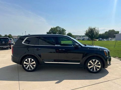 Used 2022 Kia Telluride S image 7