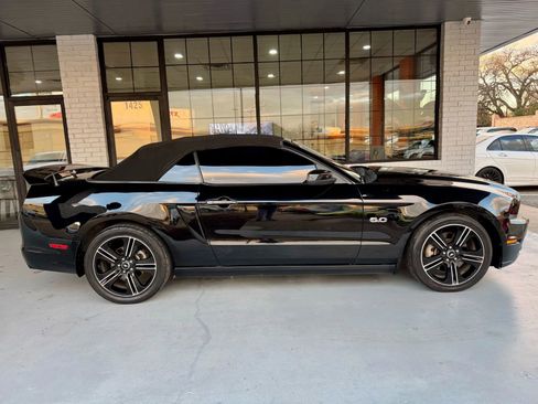 Used 2014 Ford Mustang GT Premium w/ Equipment Group 402A image 4