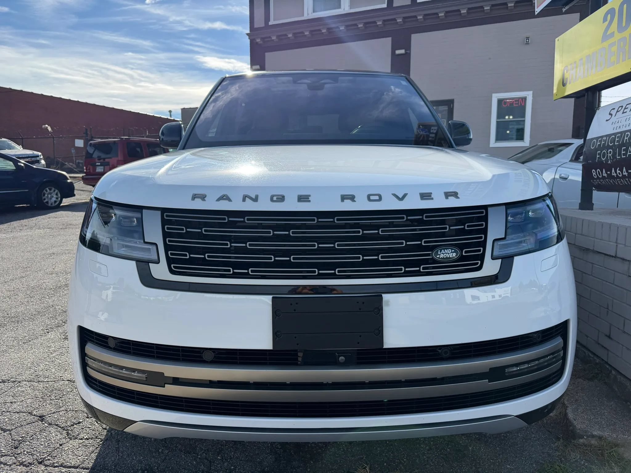 Used 2023 Land Rover Range Rover Long Wheelbase SE AWD/4WD image 6