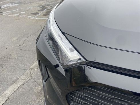 Used 2025 Toyota RAV4 XLE image 10