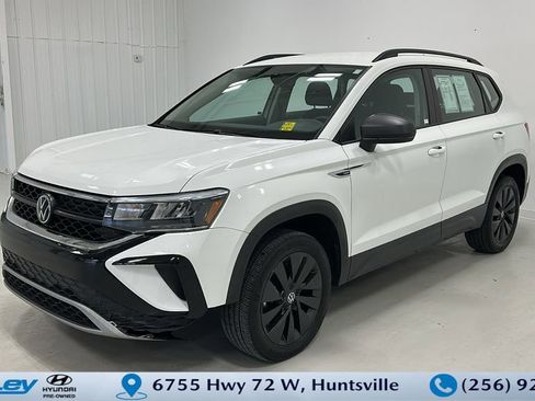 Used 2023 Volkswagen Taos S image 1