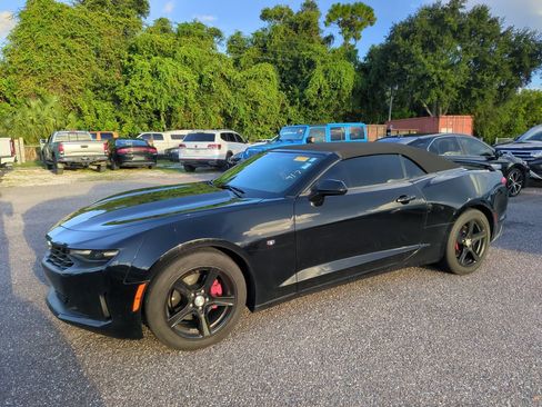 Used 2020 Chevrolet Camaro LT RWD image 2