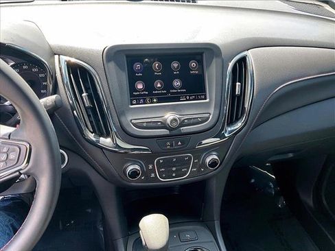 Used 2023 Chevrolet Equinox RS image 8