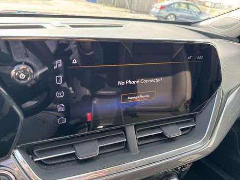 Used 2024 Chevrolet Trax ACTIV w/ Driver Confidence Package image 21