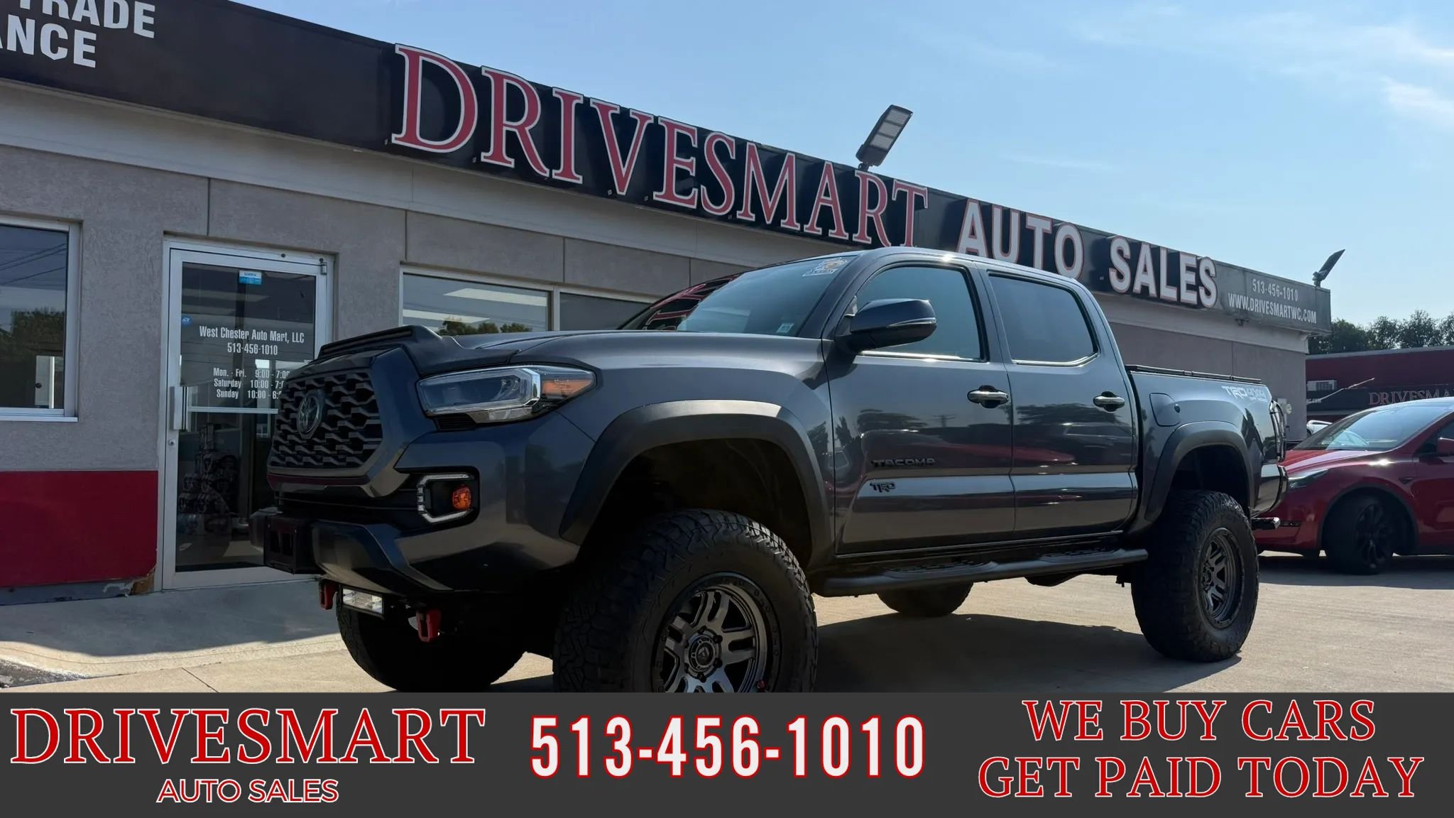 Used 2023 Toyota Tacoma TRD Off-Road AWD/4WD image 1