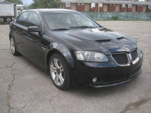 Used 2008 Pontiac G8 w/ Premium Package RWD image 3