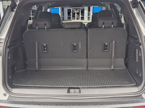 New 2026 Chevrolet Traverse LT image 10