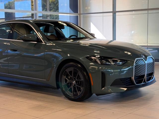 Used 2025 BMW i4 eDrive40 w/ Premium Package RWD image 5