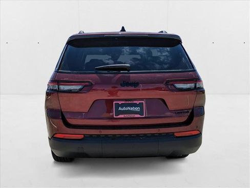 New 2025 Jeep Grand Cherokee L Limited w/ Black Appearance Package image 7