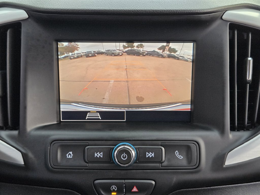 Used 2024 GMC Terrain SLE w/ Driver Convenience Package FWD image 16