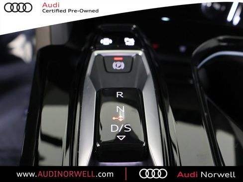 Certified 2025 Audi Q5 Premium w/ Convenience Package AWD/4WD image 4