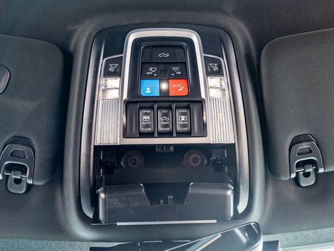 Used 2024 RAM 3500 Laramie w/ Night Edition image 30