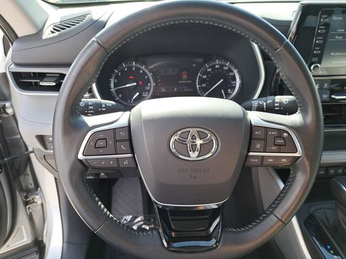Certified 2020 Toyota Highlander XLE image 20