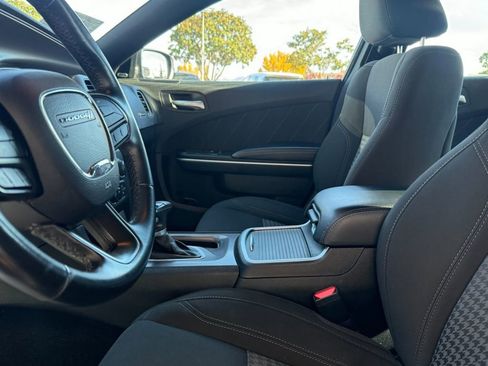 Used 2023 Dodge Charger SXT image 12