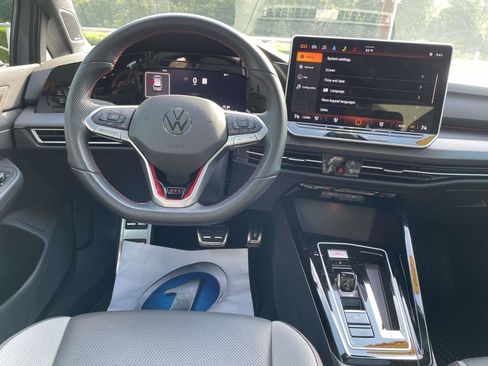 Used 2025 Volkswagen GTI Autobahn FWD image 11