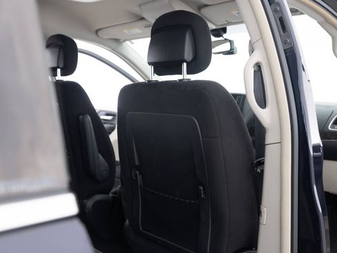 Used 2011 Chrysler Town & Country Touring w/ Security Group image 30