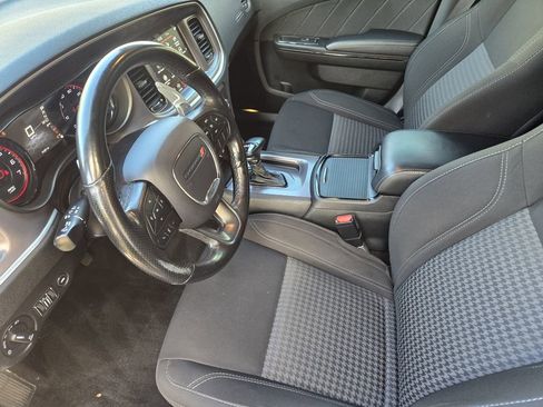 Used 2020 Dodge Charger SXT w/ Blacktop Package image 14