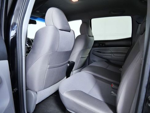 Used 2013 Toyota Tacoma 4x4 Double Cab w/ TRD Off-Road Pkg image 15