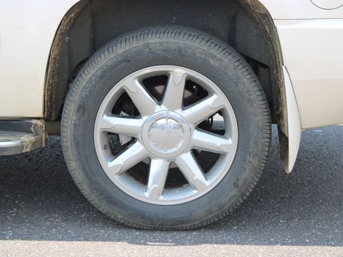 Used 2013 GMC Yukon Denali AWD/4WD image 12