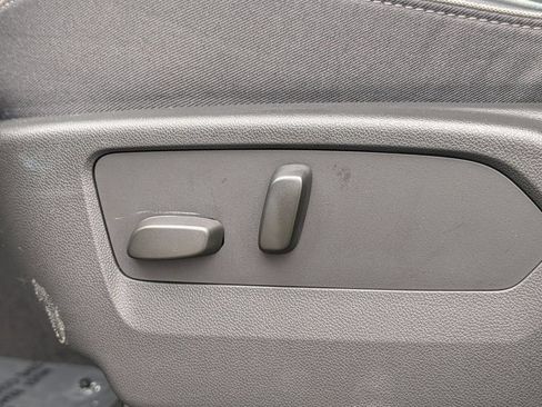 Used 2023 Buick Envision Essence AWD/4WD image 34