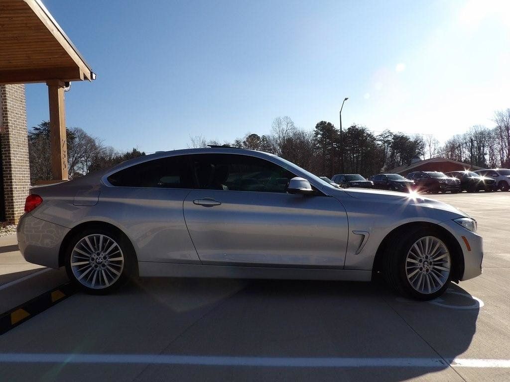 Used 2016 BMW 428i xDrive Coupe AWD/4WD image 4