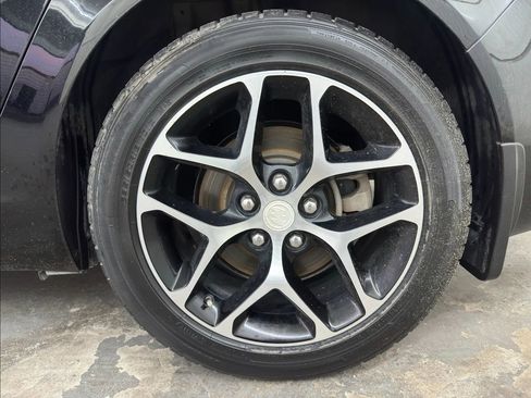 Used 2017 Buick Regal Sport Touring image 14