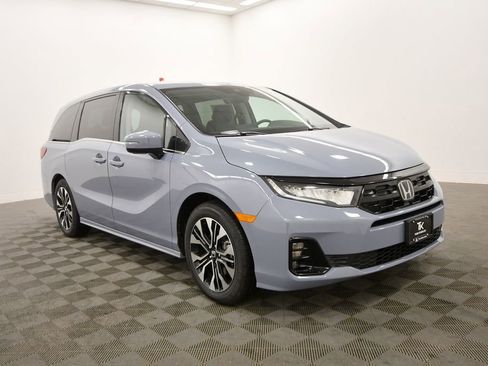 New 2026 Honda Odyssey Elite image 9