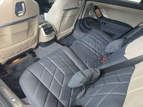 New 2026 BMW 760i xDrive image 11