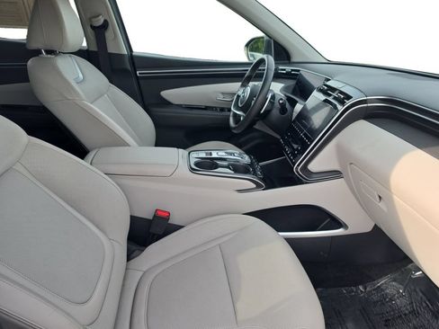 Certified 2024 Hyundai Tucson Limited AWD/4WD image 18