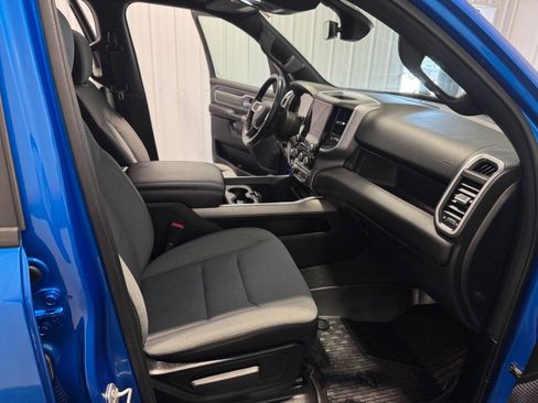Used 2022 RAM 1500 Big Horn AWD/4WD image 17